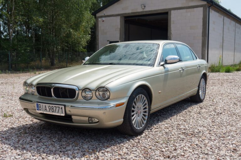 Jaguar XJ8 X350 Vanden Plas 2006