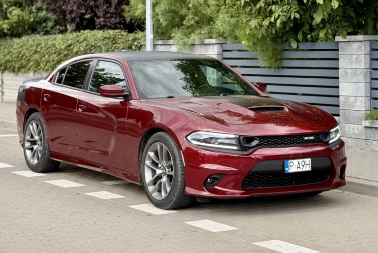 dodge charger R/T Daytona 2021