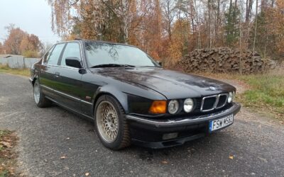 BMW E32 V8