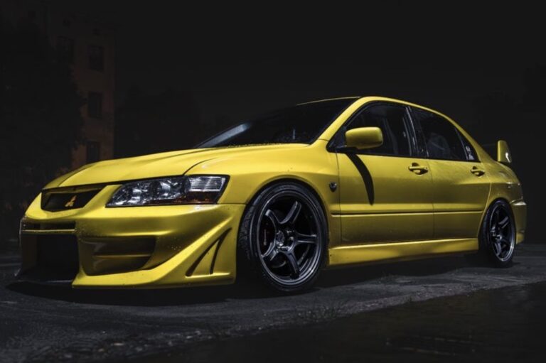 Mitsubishi Lancer Evolution VIII 8 Lightning yellow