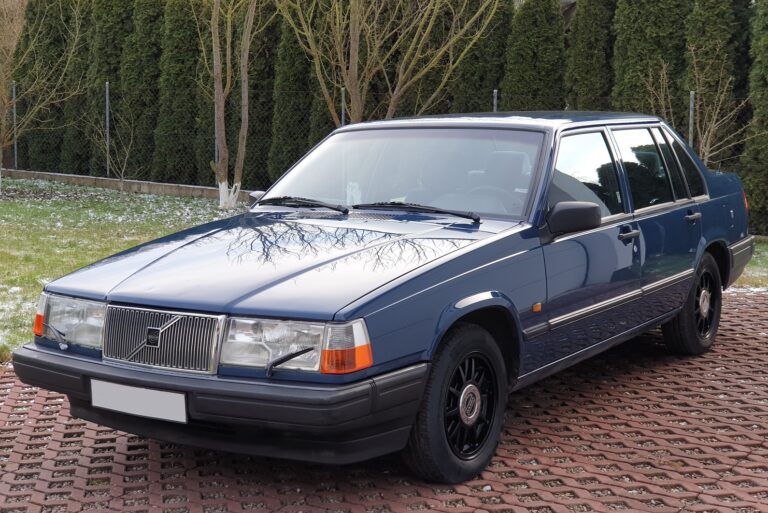 Volvo 900