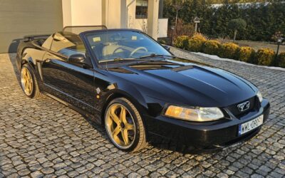 Ford mustang iv convertible
