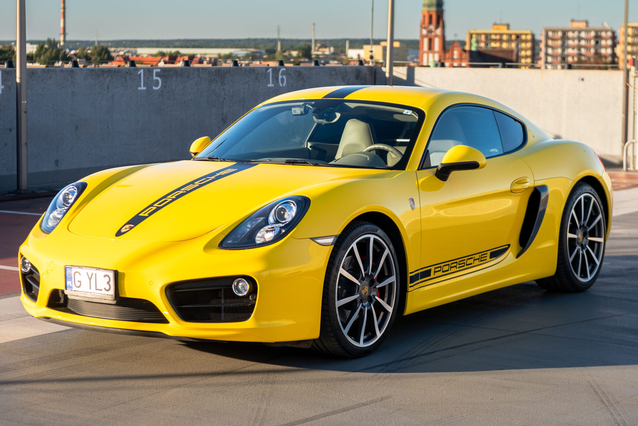 981 Cayman S 2015
