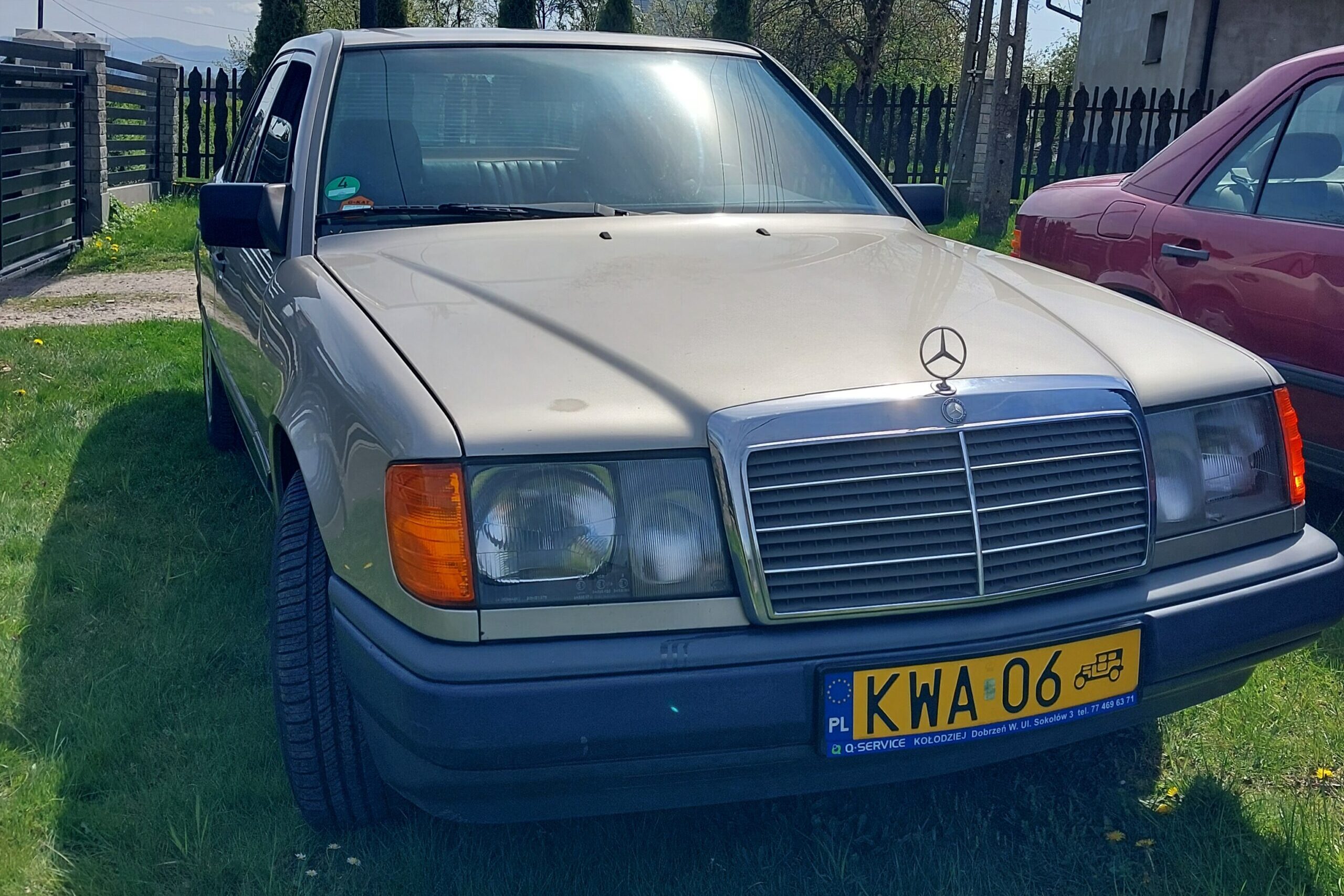 MERCEDES-BENZ W124 230E 1986