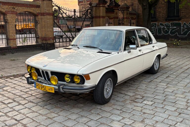 BMW E3 2500 BAVARIA 1976