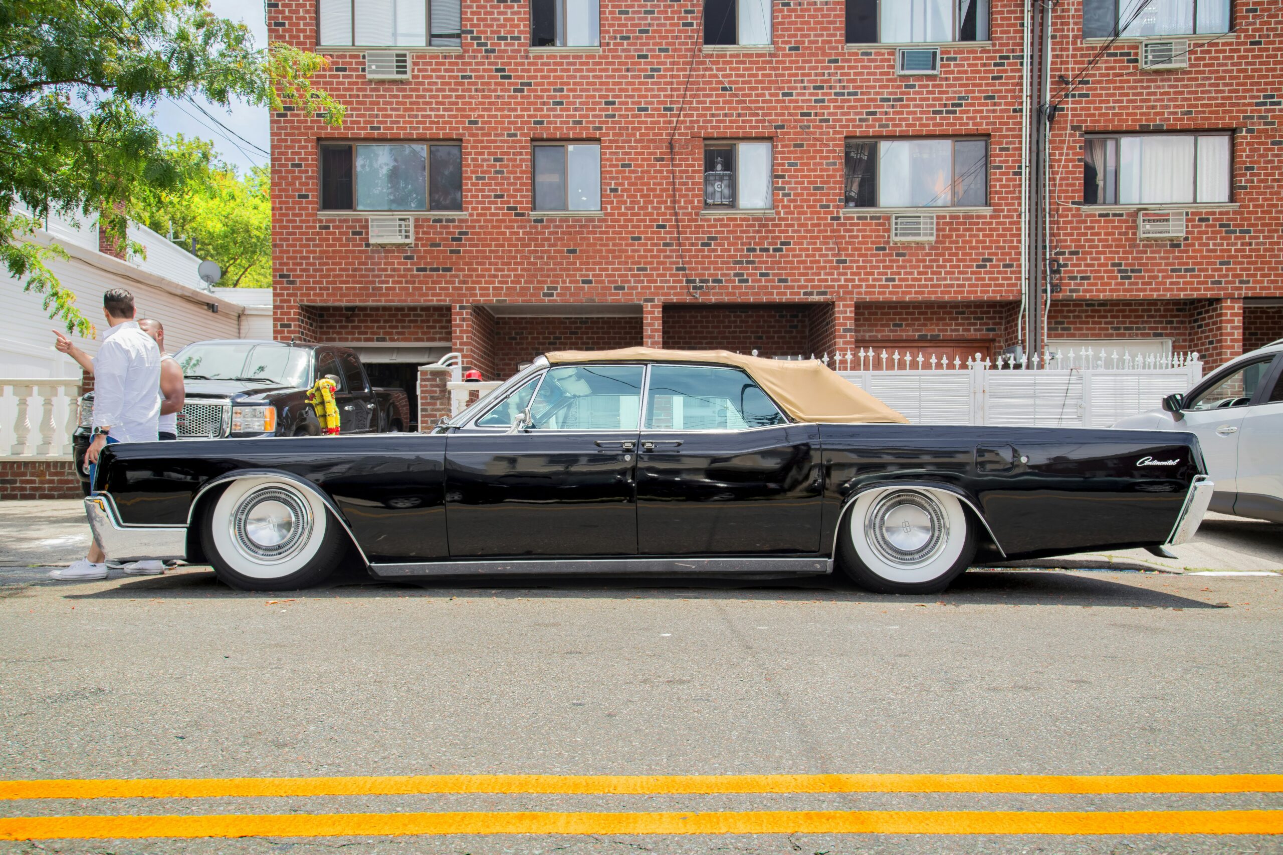 Dźwięki, których nie wolno ignorować w starym aucie